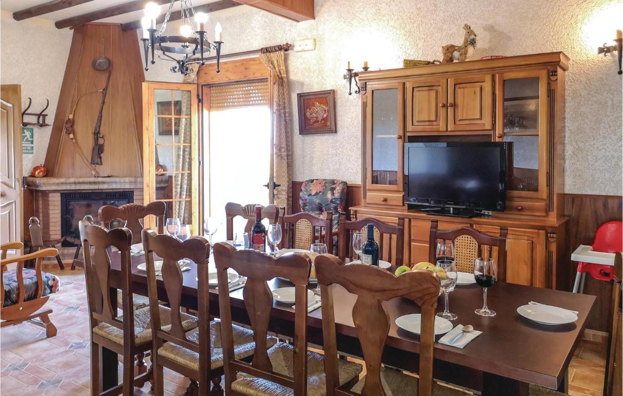 Pet Friendly Home In Olvera With Kitchen Exterior foto